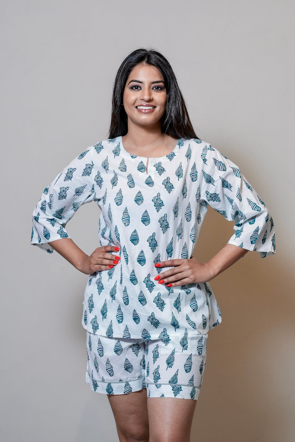 Meina | Top with Short |  Jhapki.