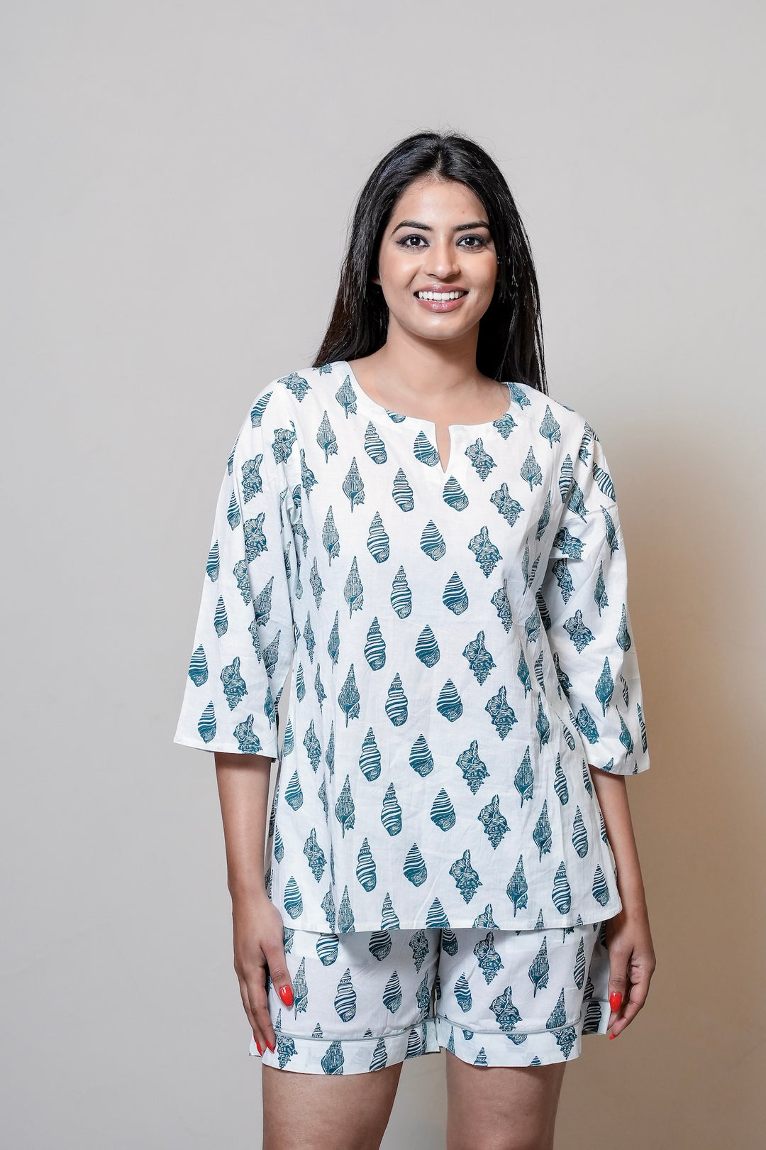 Meina | Top with Short |  Jhapki.