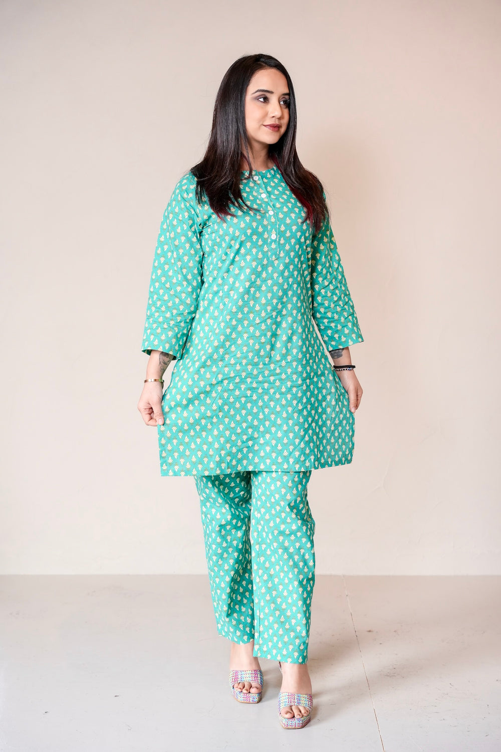 Mandakani | Kurta Pajama |  Jhapki.